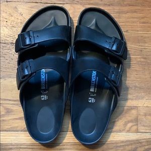 Men’s black rubber Birkenstock’s